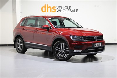2017 Volkswagen Tiguan - Thumbnail