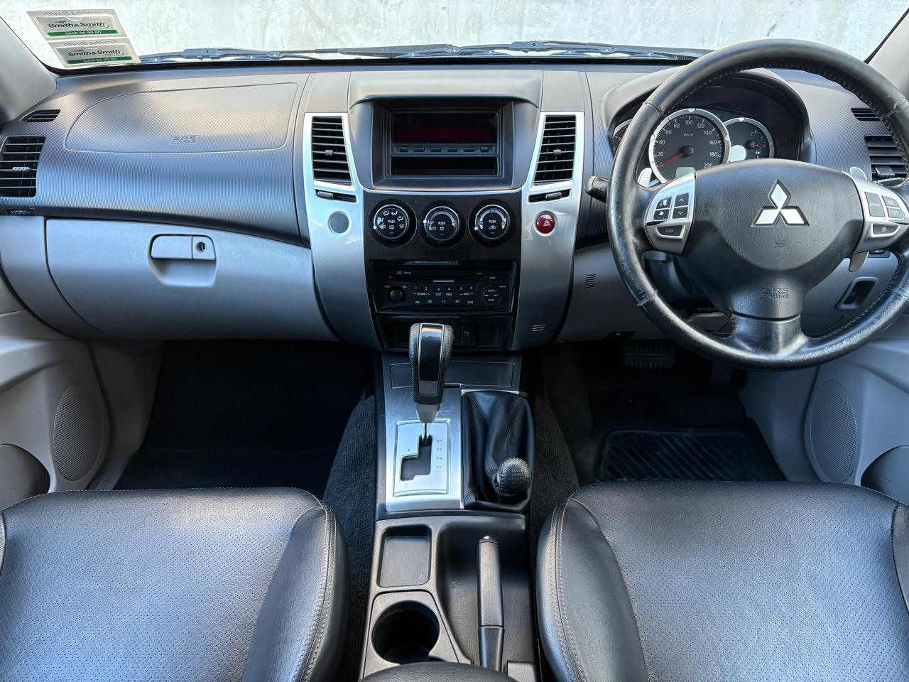 2011 Mitsubishi Challenger